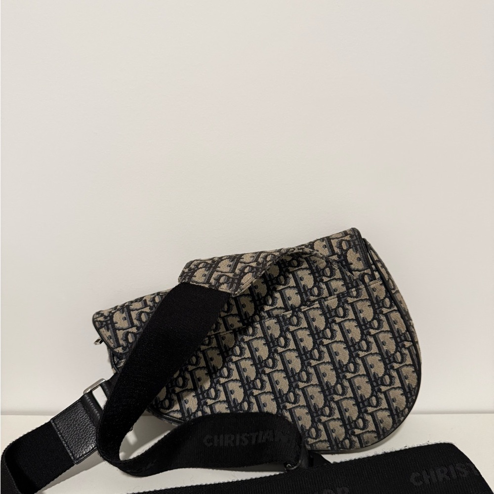 Dior Messenger Bag - Picture 3 of 8